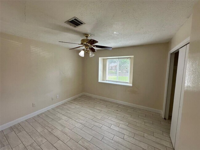 Building Photo - 17107 Bougainvilla Ln