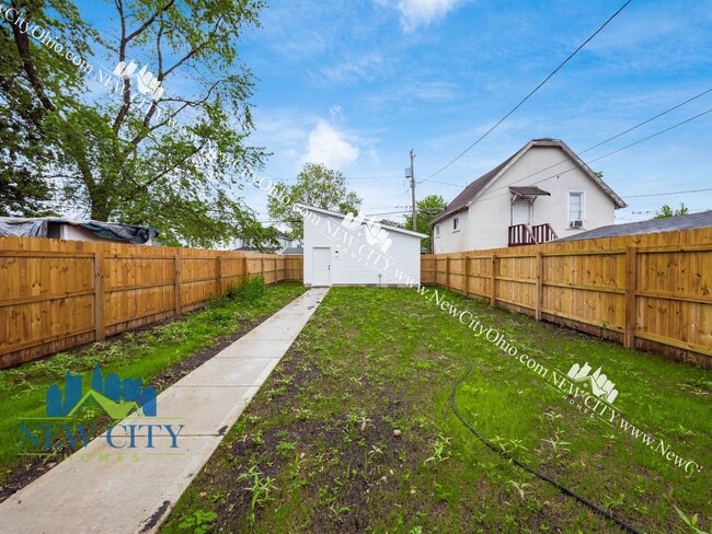 Building Photo - 2026 NEW YEAR SPECIAL! No App Fee! Newly Built 3 Bedroom 2.5 Bathroom Home!