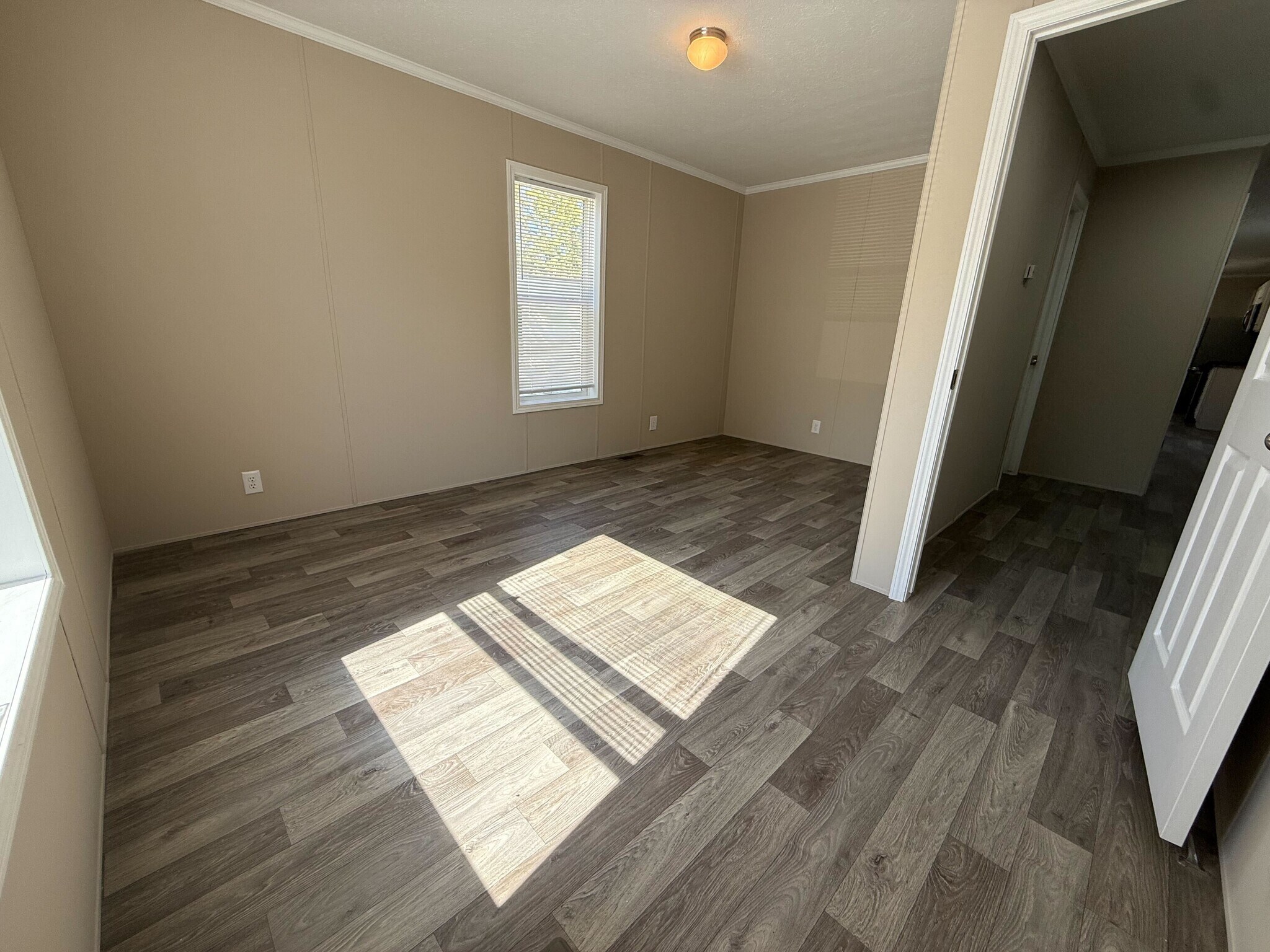 Building Photo - 12501 Apple Ln