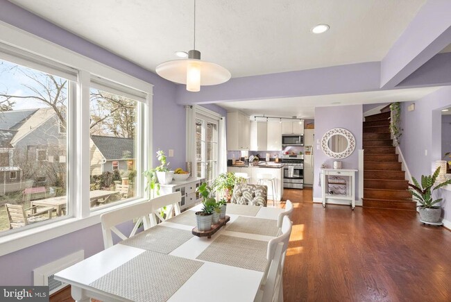 Building Photo - 1804 S Oakland St