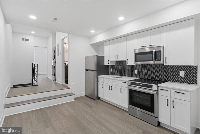 Building Photo - 2651 N 9th St