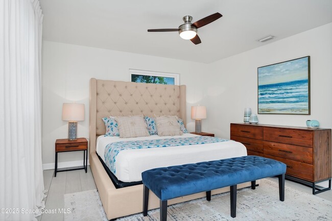 Building Photo - 363 Harbor Dr