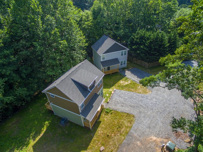 Building Photo - 107 Owens Creek Rd