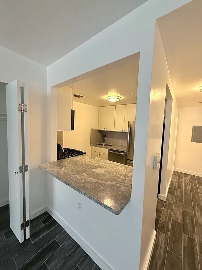 Building Photo - 303 W 146th St