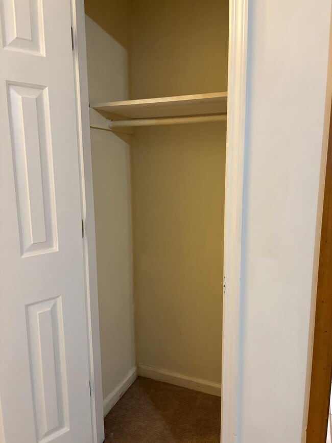 Building Photo - 1460 Crowndale Dr