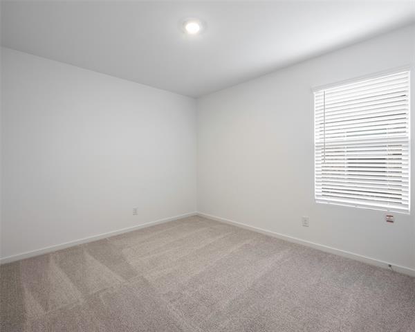 Building Photo - 1219 Falcon Hts Dr