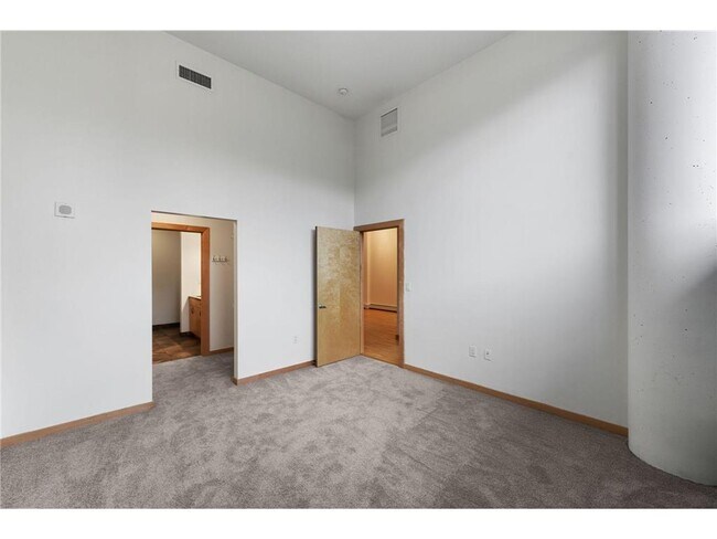 Building Photo - 1120 S 2nd St