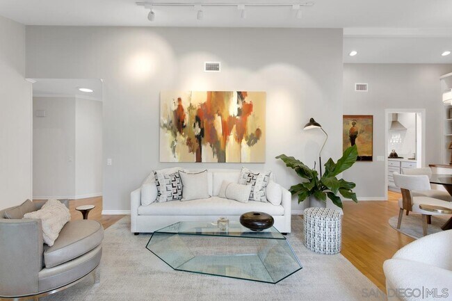 Building Photo - 917 Orchid Way