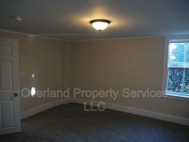 Building Photo - 934 North Ave