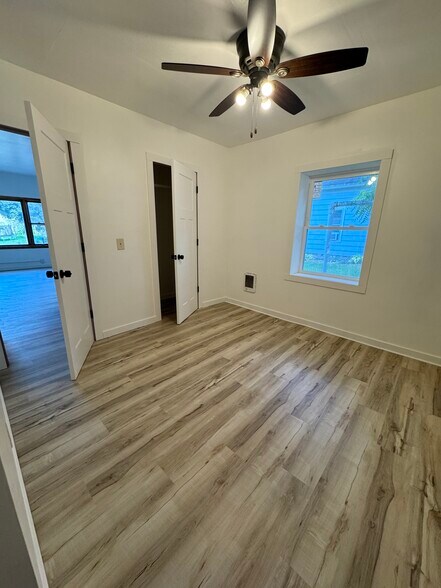 Building Photo - 505 Hendricks Ave