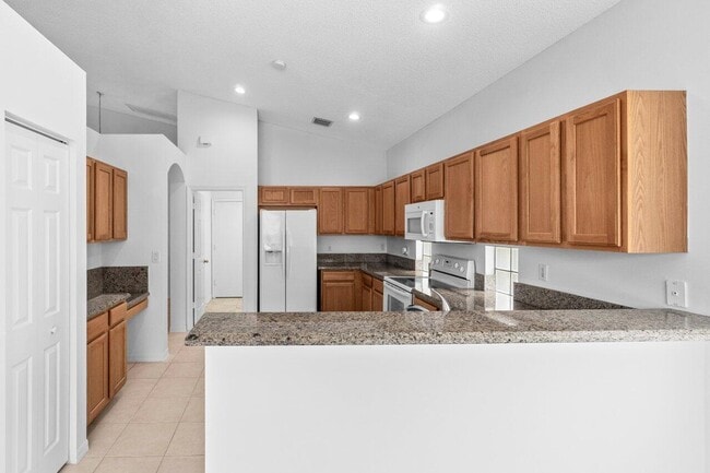 Building Photo - 9193 Cove Point Cir