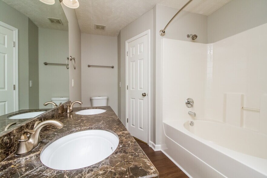 Building Photo - 900 Pebble Beach Cir