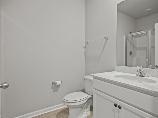 Building Photo - 227 Poplar Hollow Dr