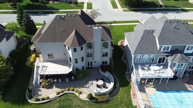 Building Photo - 443 Hilbrich Dr
