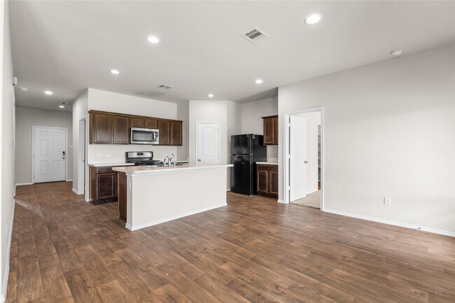 Building Photo - 5214 Perkins Rdg Wy