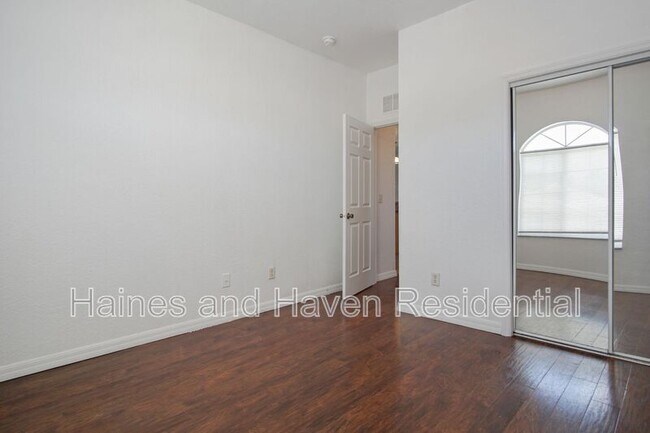 Building Photo - 12201 Indian Creek Dr