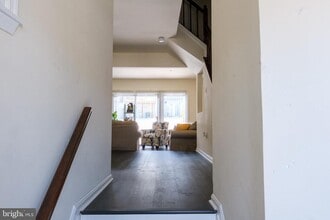 Building Photo - 37 Joyceton Way