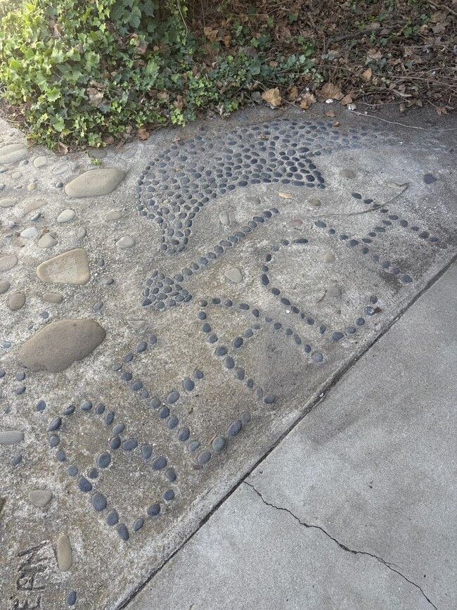 Building Photo - Seahorse 2582-2584