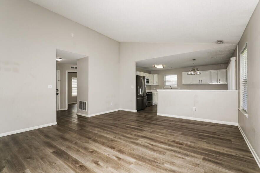 Building Photo - 19219 Prairie Crossing Dr