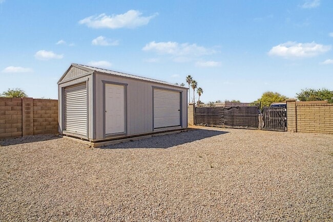 Building Photo - 6315 E Delcoa Ave