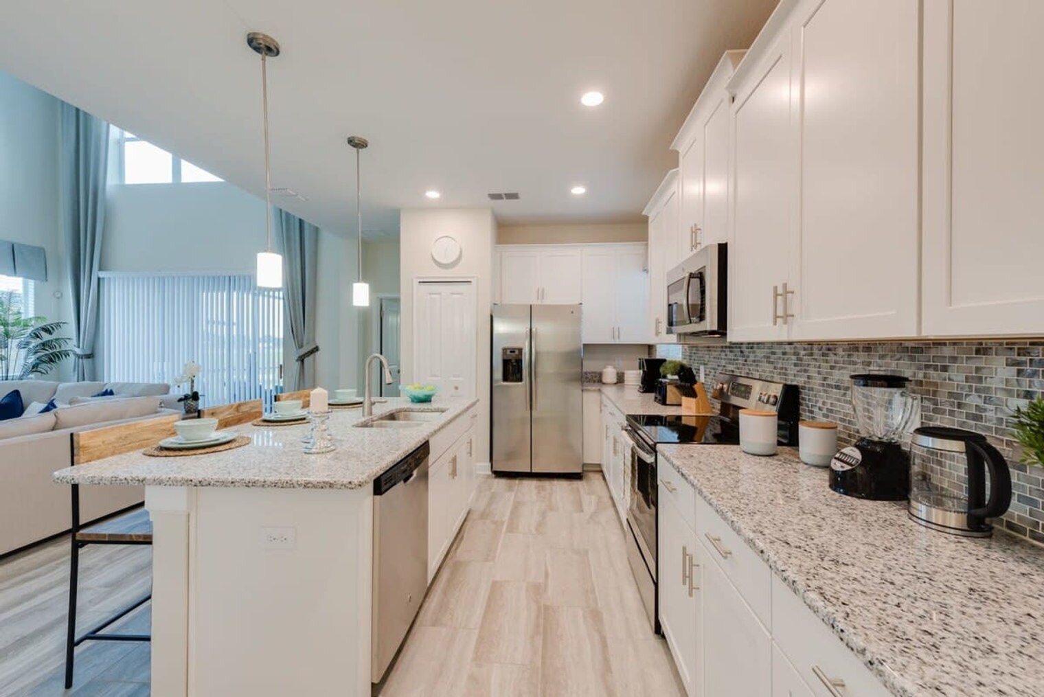Building Photo - 4801 Kings Castle Cir