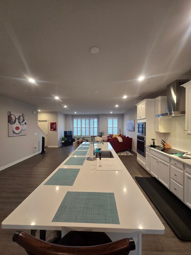 Building Photo - 9227 Magellan Pkwy