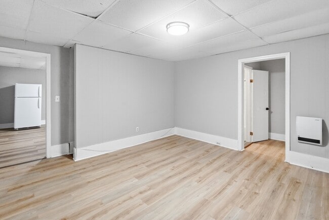 Building Photo - 168 Lunenburg St