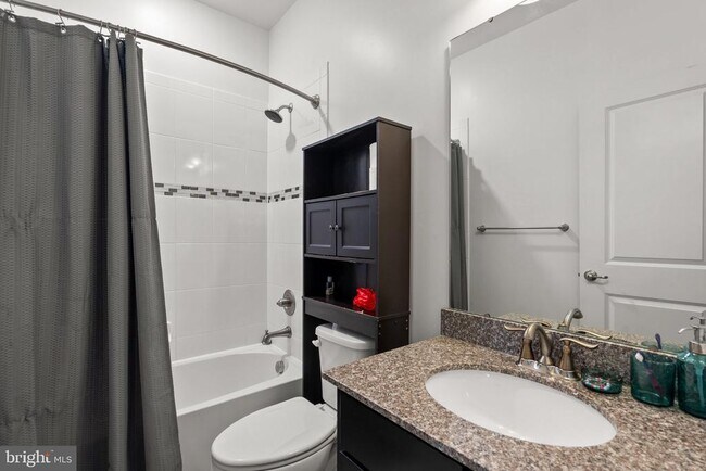 Building Photo - 14407 Sandy Ridge Ln