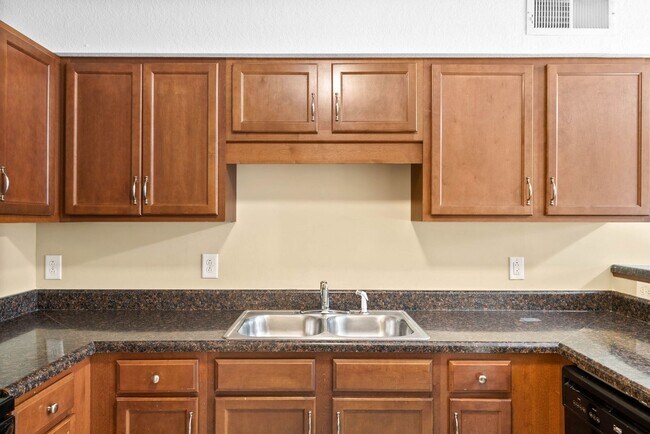 Building Photo - 545 Patriot Park Ct