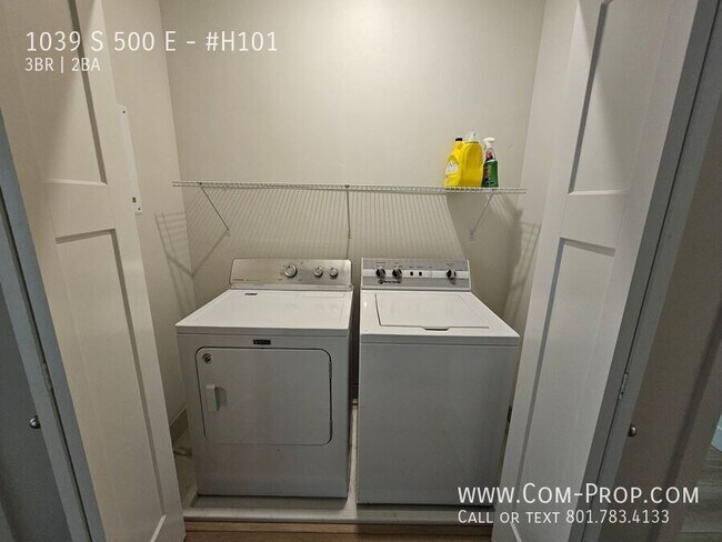 Building Photo - 1039 500 E