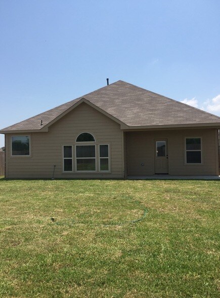 Building Photo - 3417 Fawnwood Dr