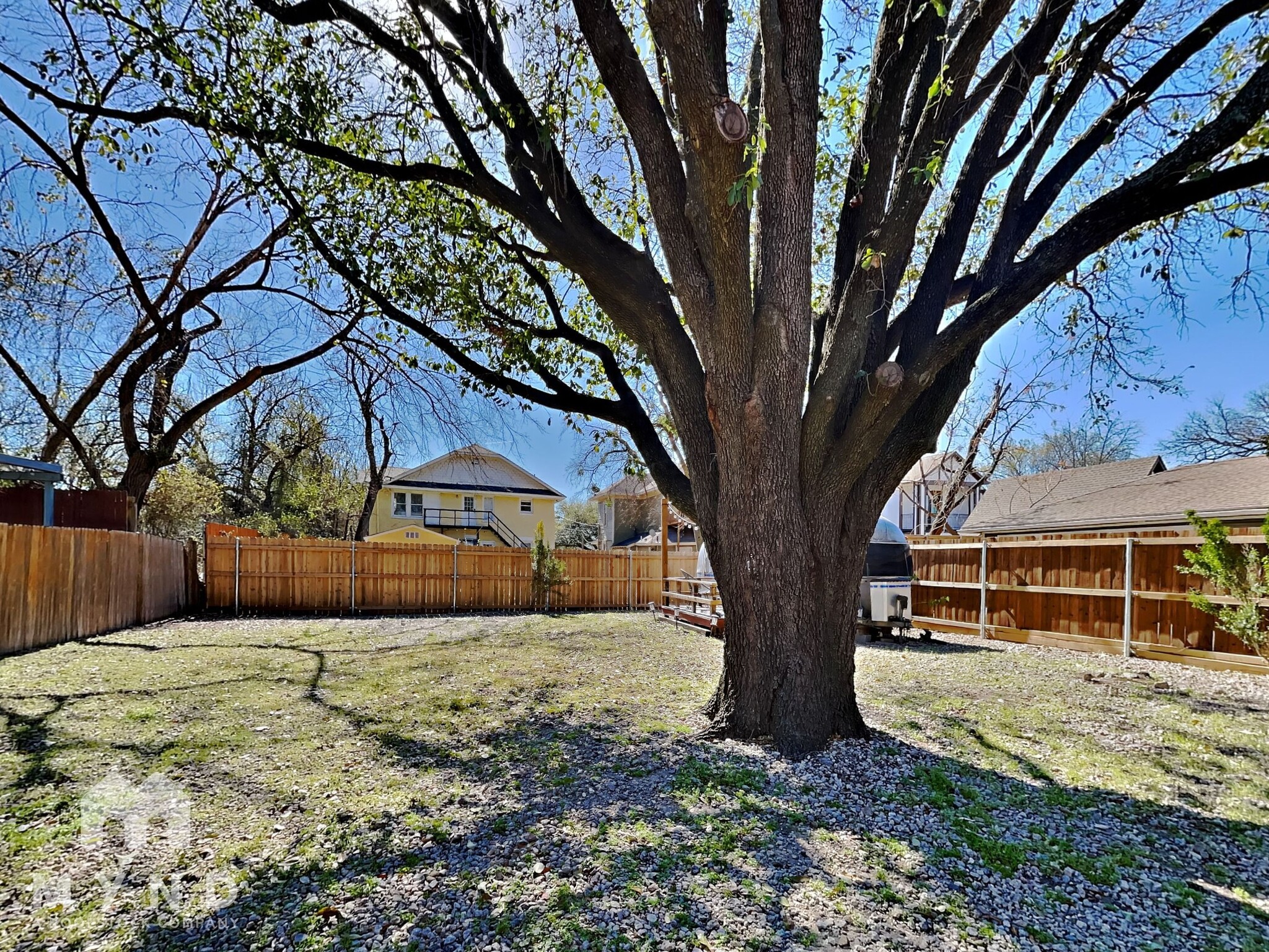 Building Photo - 4624 Junius St