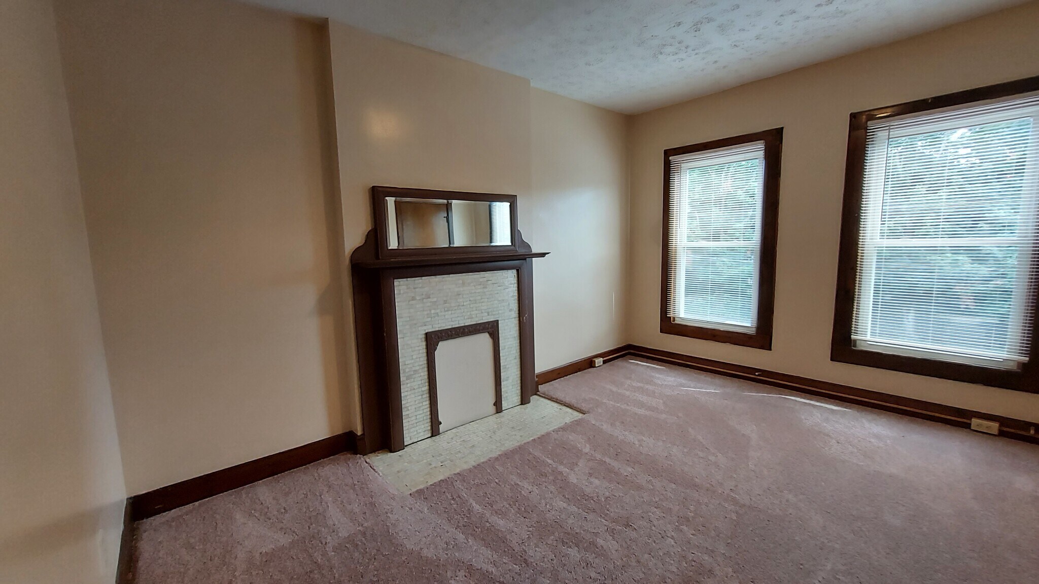 Building Photo - 404 King Ave