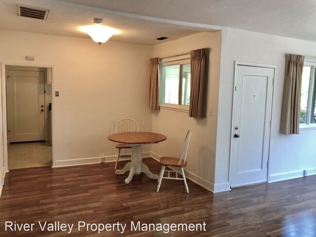 Building Photo - 2 br, 1 bath House - 334 34th street