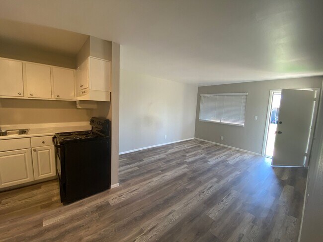 Floorplan - Devonshire Apartments