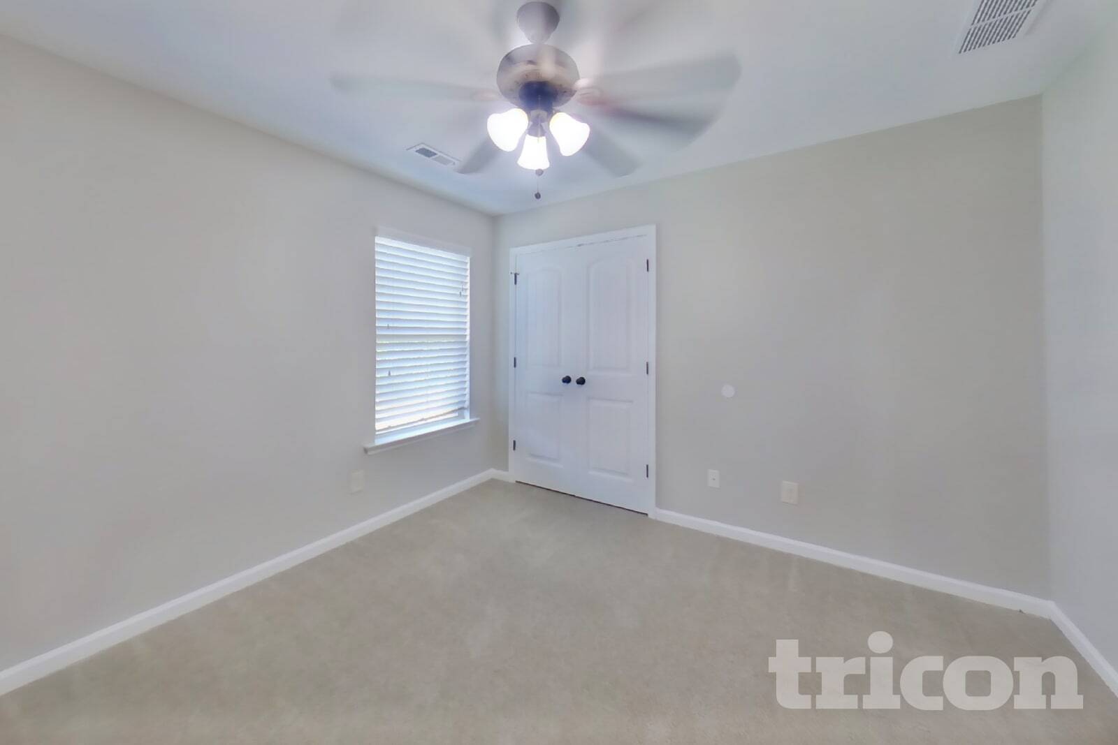 Building Photo - 155 Hickory Hills Dr