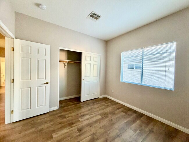 Building Photo - GATED SUMMERLIN HOME | 5 BEDROOM + DOWNSTAIRS DEN | 3-CAR GARAGE