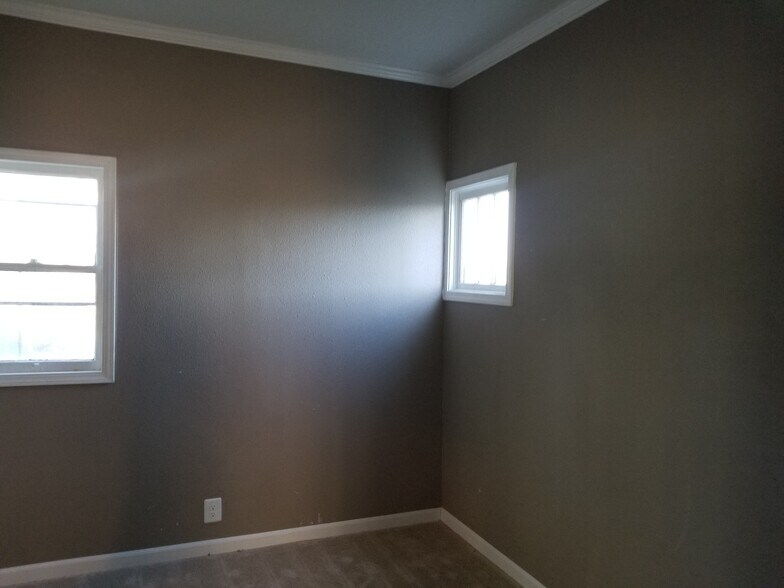 Second bedroom - 1318 N C St