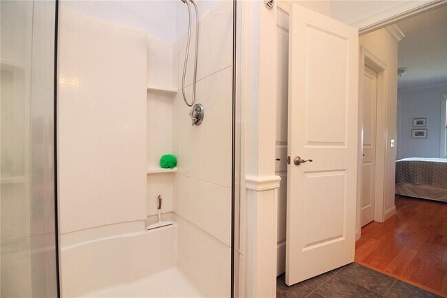 Building Photo - 23 Osprey Ct