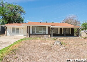 Building Photo - 243 Maplewood Ln