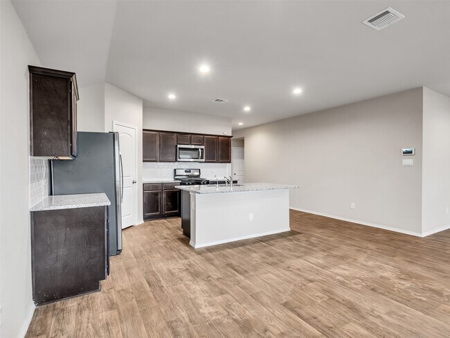 Building Photo - 2402 Ormes Forest Ln