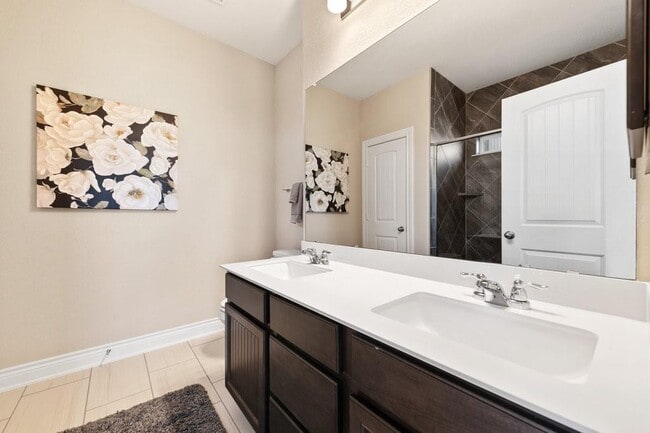 Building Photo - 2471 Sunrise Rd