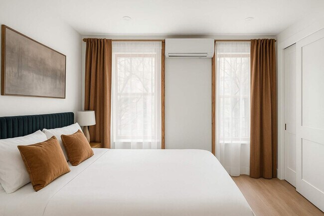 Building Photo - 335 E 22nd St