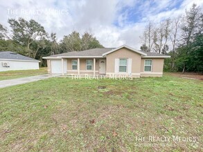 Building Photo - INCREDIBLE 3 Bedroom, 2 Bathroom Home in O...