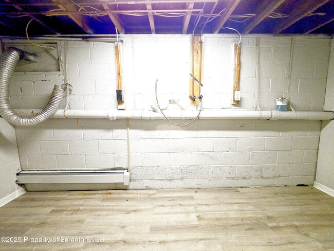 Building Photo - 285 Lyndwood Ave