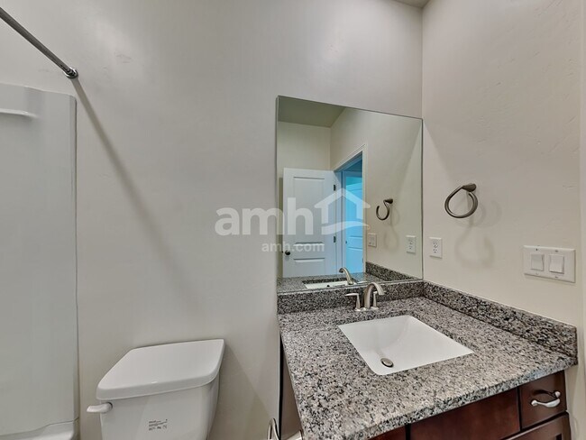 Building Photo - 2997 E S Village Dr