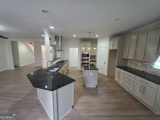 Building Photo - 166 Glen Eagle Way