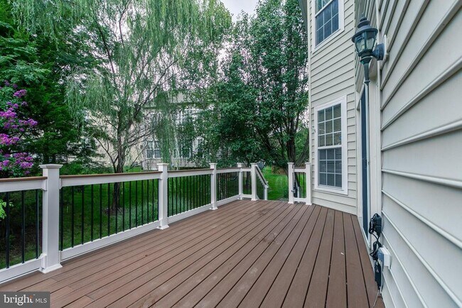 Building Photo - 21935 Windover Dr