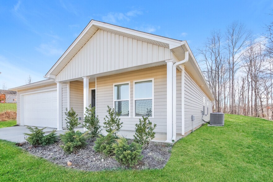 Building Photo - 2407 Heritage View Ln