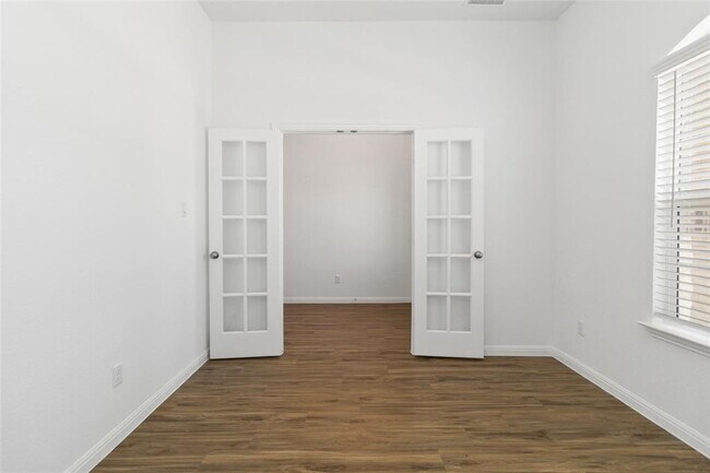 Building Photo - 158 Coronella Dr